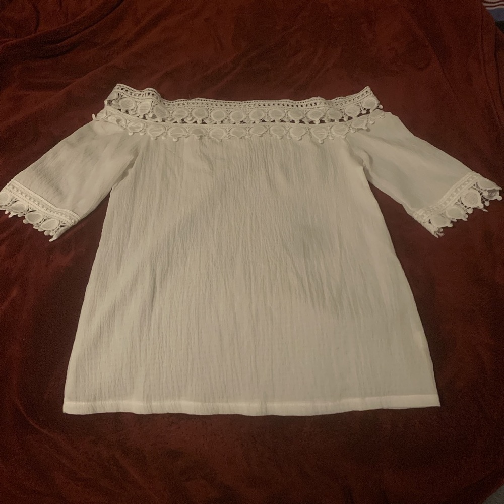 Cute off the should shirt